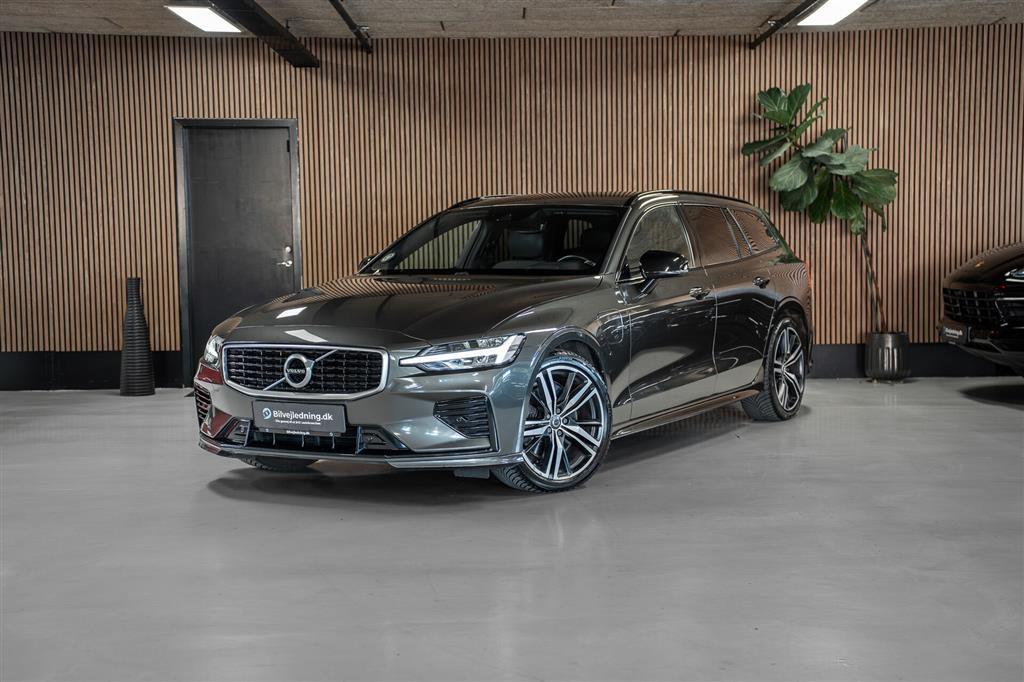 Volvo V60 2,0 T8 Twin Engine Plugin-hybrid R-design AWD 390HK Stc 8g Aut.