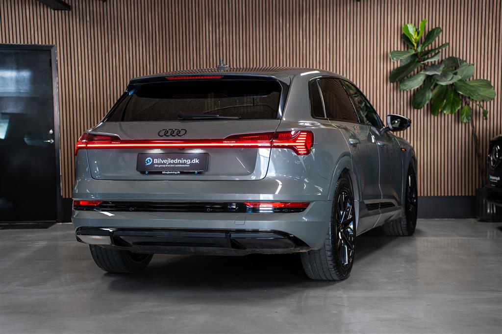 Audi E-tron 55 S Line Quattro 408HK 5d Aut. – Miniature 5