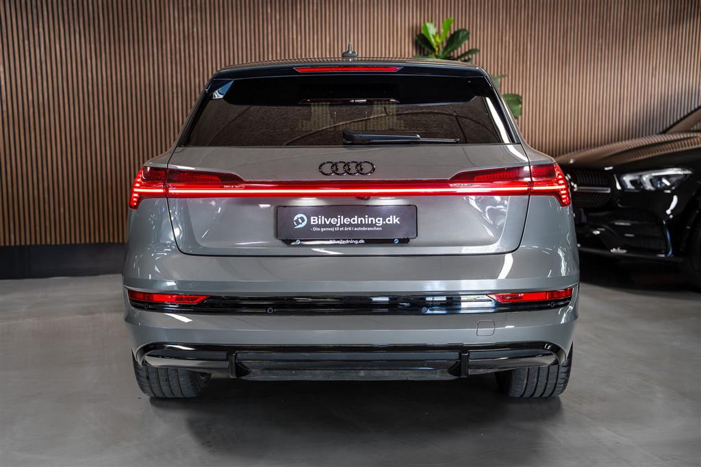 Audi E-tron 55 S Line Quattro 408HK 5d Aut. – Miniature 6