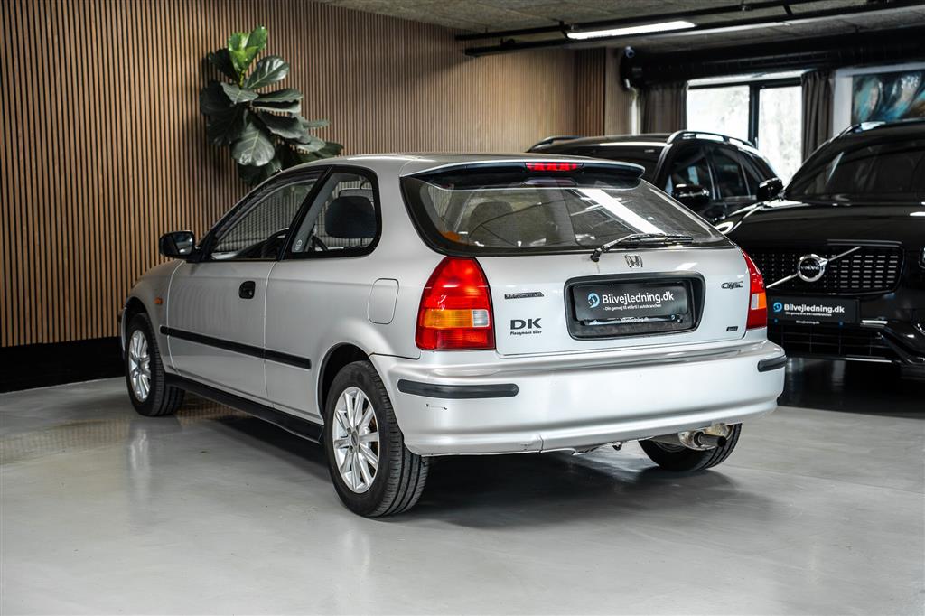 Honda Civic 1,4 i 75HK 3d – Miniature 6