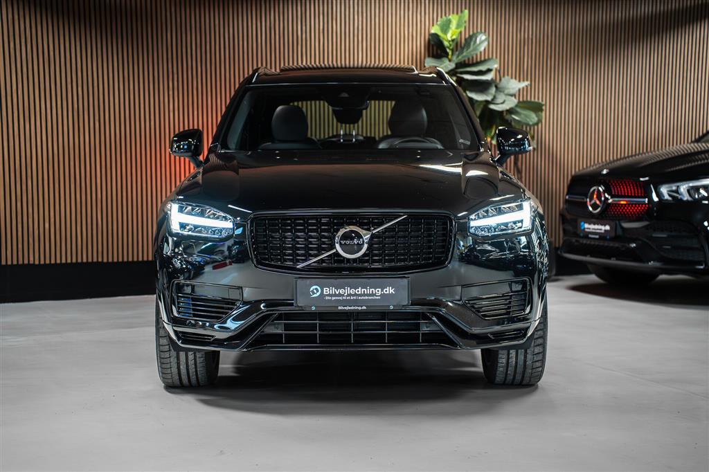 Volvo XC90 2,0 T8 Recharge  Plugin-hybrid R-design AWD 455HK 5d 8g Aut. – Miniature 2