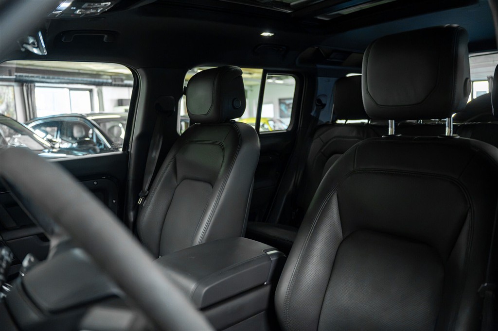 Land Rover Defender 110" 5,0 AWD 525HK 5d 8g Aut. – Miniature 10