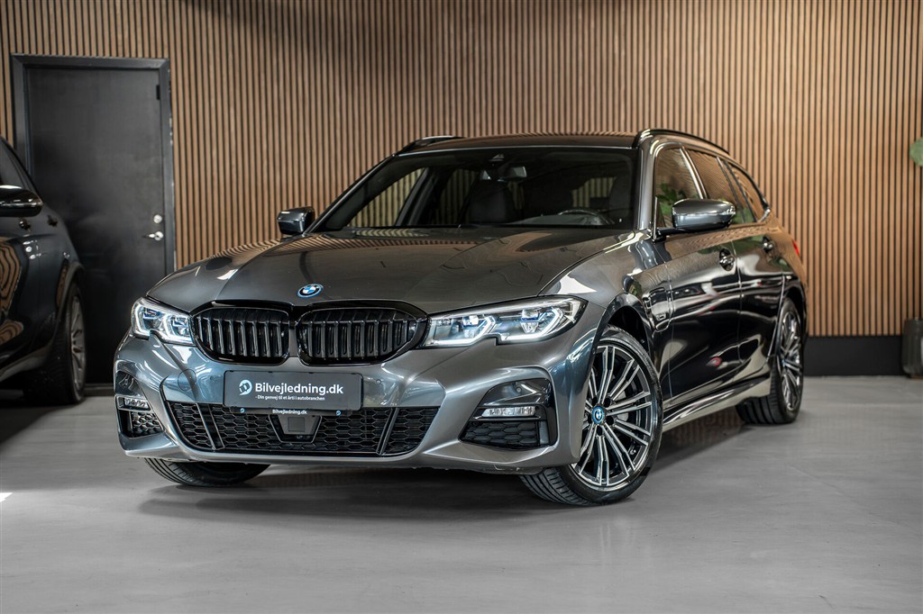 BMW 330e Touring 2,0 Plugin-hybrid M-Sport XDrive Steptronic 292HK Stc 8g Aut.