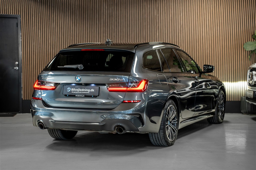 BMW 330e Touring 2,0 Plugin-hybrid M-Sport XDrive Steptronic 292HK Stc 8g Aut. – Miniature 5